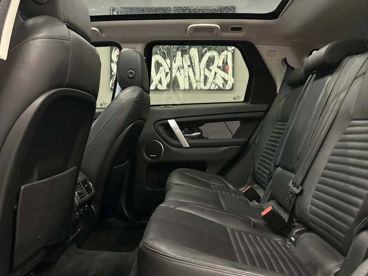 Land Rover Discovery Sport — foto 10