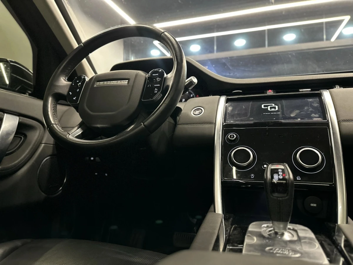 Land Rover Discovery Sport — foto 11