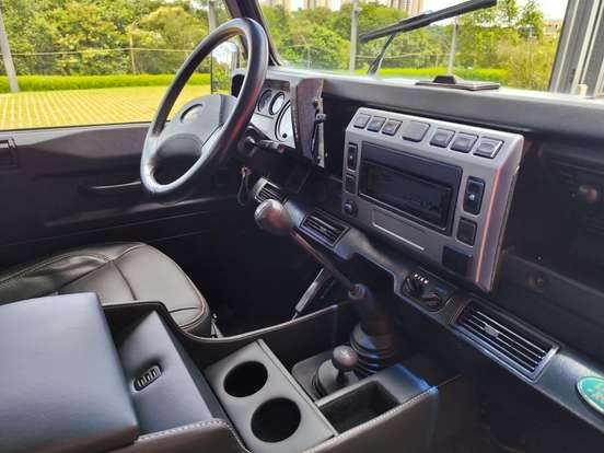 LAND ROVER-DEFENDER-2.5 HIGH CAPACITY 110 4X4 TURBO DIESEL 4P MANUAL LAND ROVER-DEFENDER-2003