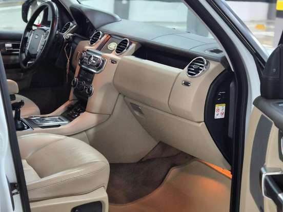 LAND ROVER-DISCOVERY 4-3.0 HSE 4X4 V6 24V BI-TURBO DIESEL 4P AUTOMÁTICO LAND ROVER-DISCOVERY 4-2014