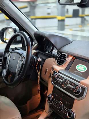 LAND ROVER-DISCOVERY 4-2014