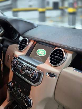 LAND ROVER-DISCOVERY 4-2014