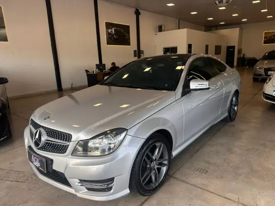 MERCEDES-BENZ C 180 1.6 CGI COUPE 16V TURBO GASOLINA 2P AUTOMÁTICO