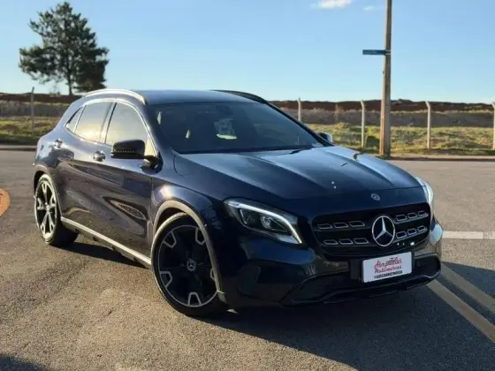 MERCEDES-BENZ GLA 200 1.6 CGI FLEX NIGHT 7G-DCT