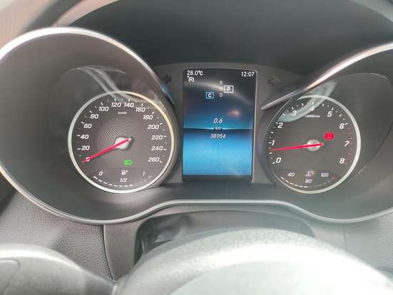 MERCEDES-BENZ-C 180-2019