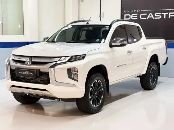 MITSUBISHI L200 TRITON 2.4 16V TURBO DIESEL SPORT HPE CD 4P 4X4 AUTOMÁTICO