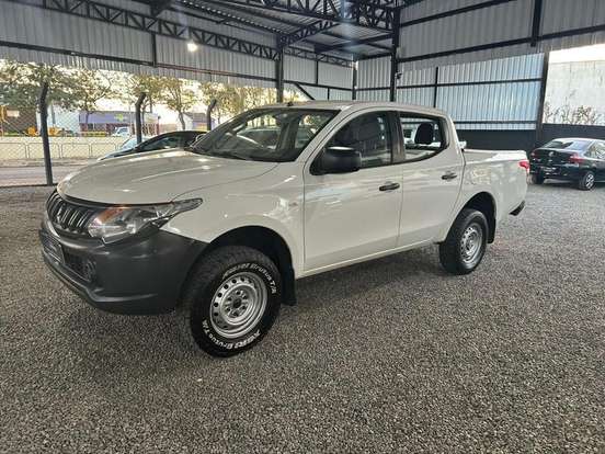 MITSUBISHI-L200 TRITON-2.4 16V TURBO DIESEL GL CD 4X4 MANUAL MITSUBISHI-L200 TRITON-2021