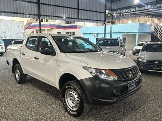 MITSUBISHI-L200 TRITON-2.4 16V TURBO DIESEL GL CD 4X4 MANUAL MITSUBISHI-L200 TRITON-2021