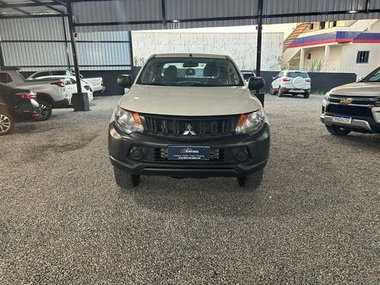 MITSUBISHI-L200 TRITON-2.4 16V TURBO DIESEL GL CD 4X4 MANUAL MITSUBISHI-L200 TRITON-2021