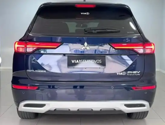 MITSUBISHI-OUTLANDER-2025