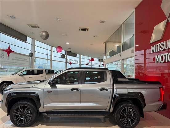 MITSUBISHI-TRITON-2.4 BITURBO DIESEL CD KATANA 4X4 AUTOMÁTICO MITSUBISHI-TRITON-2026