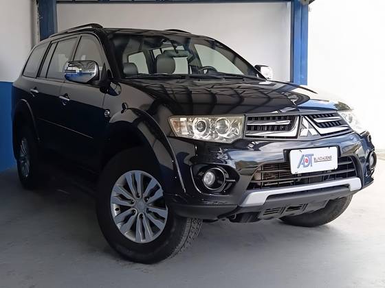 MITSUBISHI PAJERO 3.2 HPE 4X4 7 LUGARES 16V TURBO INTERCOOLER DIESEL 4P AUTOMÁTICO