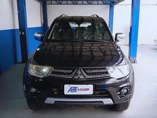 MITSUBISHI-PAJERO-3.2 HPE 4X4 7 LUGARES 16V TURBO INTERCOOLER DIESEL 4P AUTOMÁTICO MITSUBISHI-PAJERO-2015