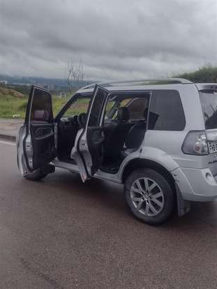 MITSUBISHI-PAJERO TR4-2013