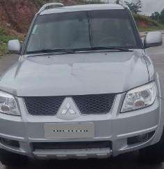 MITSUBISHI-PAJERO TR4-2.0 4X2 16V 140CV FLEX 4P AUTOMÁTICO MITSUBISHI-PAJERO TR4-2013