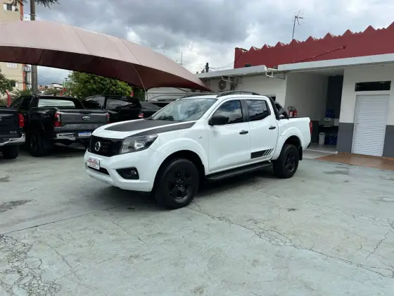 NISSAN FRONTIER 2.3 16V TURBO DIESEL ATTACK CD 4X4 AUTOMÁTICO