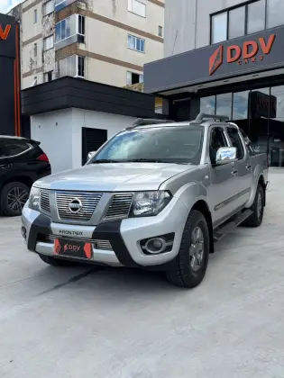 NISSAN FRONTIER 2.5 SV ATTACK 4X4 CD TURBO ELETRONIC DIESEL 4P AUTOMÁTICO