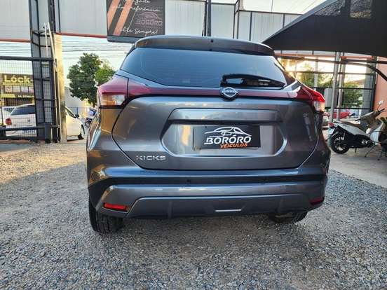 NISSAN-KICKS-2022