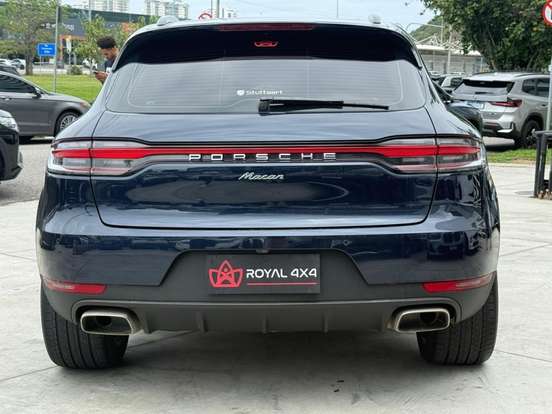 PORSCHE-MACAN-2021
