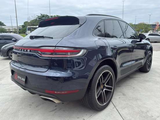 PORSCHE-MACAN-2021