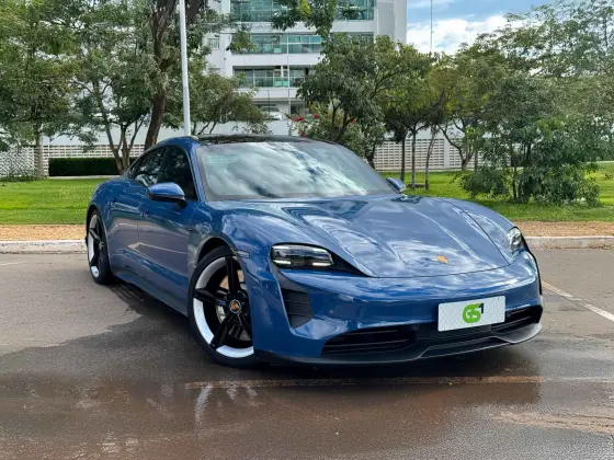 PORSCHE TAYCAN ELÉTRICO