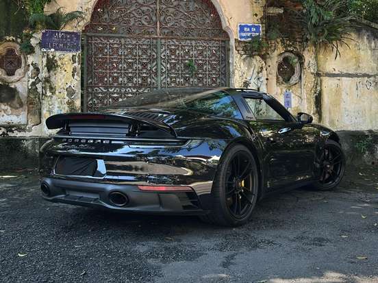PORSCHE-911-2024