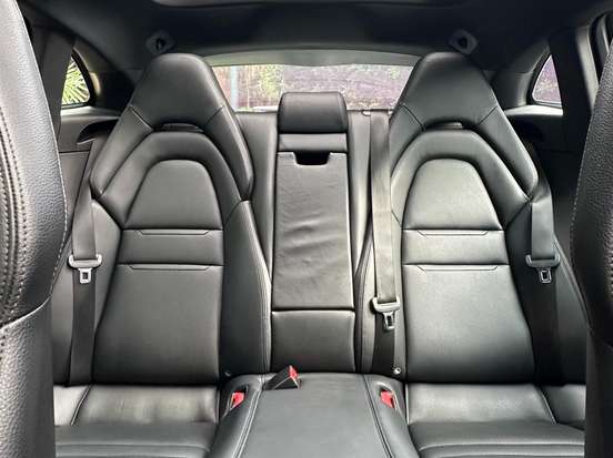 PORSCHE-PANAMERA-2019