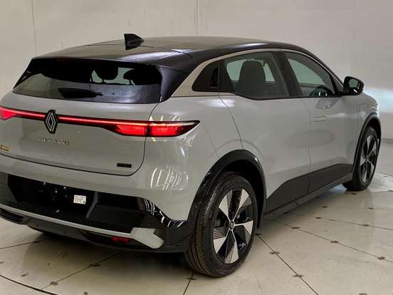RENAULT-MEGANE-60 KW ELÉTRICO E-TECH EV60 RENAULT-MEGANE-2024