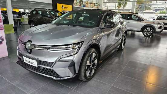 RENAULT-MEGANE-2024