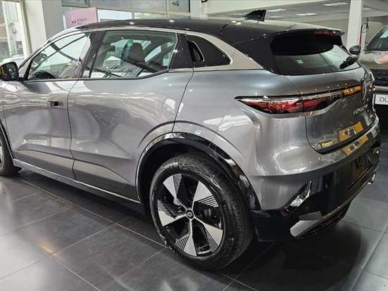 RENAULT-MEGANE-60 KW ELÉTRICO E-TECH EV60 RENAULT-MEGANE-2024