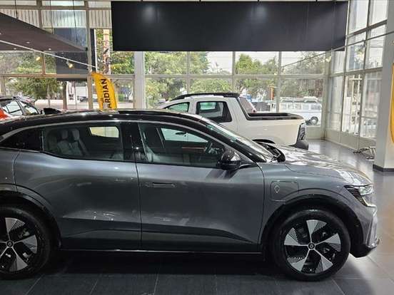 RENAULT-MEGANE-60 KW ELÉTRICO E-TECH EV60 RENAULT-MEGANE-2024