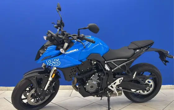 SUZUKI GSX-8S 