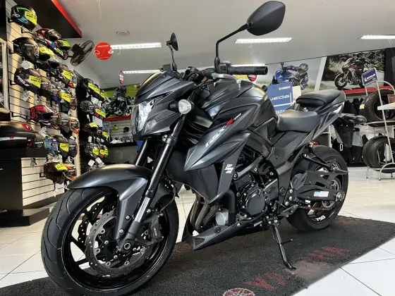 SUZUKI GSX-S750A 