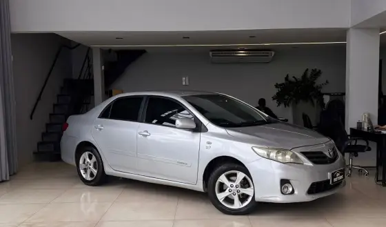 TOYOTA COROLLA 1.8 GLI 16V FLEX 4P AUTOMÁTICO TOYOTA COROLLA 1.8 GLI 16V FLEX 4P AUTOMÁTICO