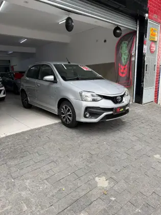 TOYOTA ETIOS 1.5 PLATINUM 16V FLEX 4P AUTOMÁTICO