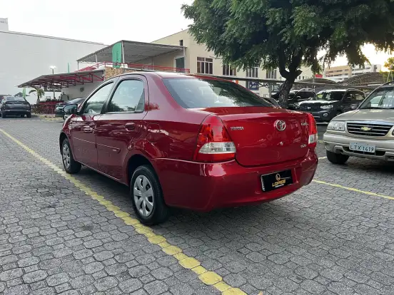 TOYOTA-ETIOS-1.5 XS SEDAN 16V FLEX 4P AUTOMÁTICO TOYOTA-ETIOS-2016