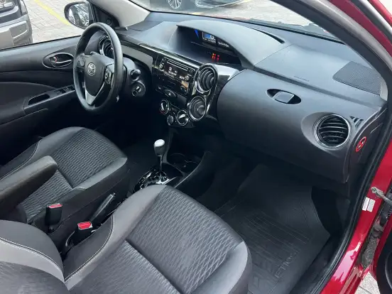TOYOTA-ETIOS-2016