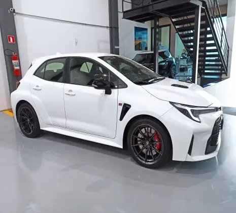 TOYOTA GR COROLLA 1.6 TURBO GASOLINA CORE GR-FOUR MANUAL