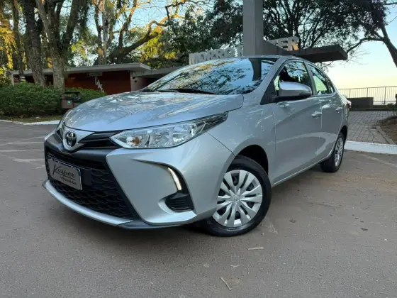 TOYOTA YARIS 1.5 16V FLEX SEDAN XL MULTIDRIVE