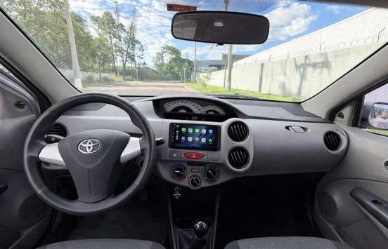 TOYOTA-ETIOS-2013