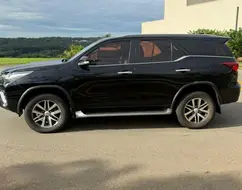 TOYOTA HILUX SW4 2.8 SRX 4X4 7 LUGARES 16V TURBO INTERCOOLER DIESEL 4P AUTOMÁTICO TOYOTA HILUX SW4 2.8 SRX 4X4 7 LUGARES 16V TURBO INTERCOOLER DIESEL 4P AUTOMÁTICO