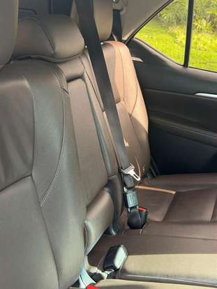 TOYOTA-HILUX SW4-2016