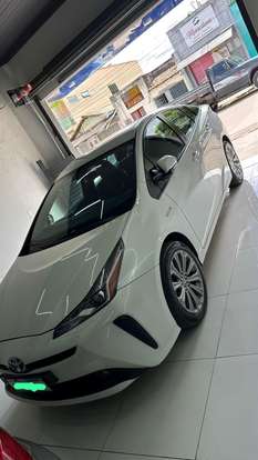 TOYOTA-PRIUS-2019