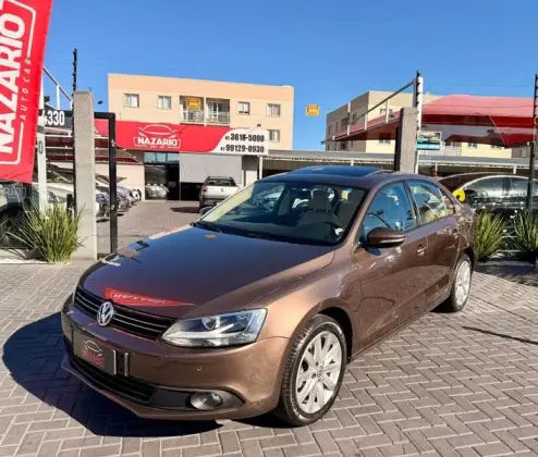 VOLKSWAGEN JETTA 2.0 COMFORTLINE FLEX 4P TIPTRONIC