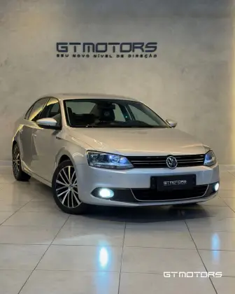 VOLKSWAGEN JETTA 2.0 TSI HIGHLINE 211CV GASOLINA 4P TIPTRONIC