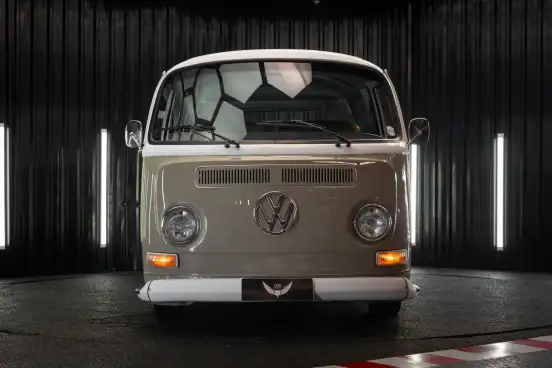 VOLKSWAGEN-KOMBI-1995
