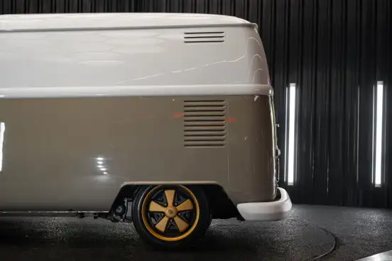 VOLKSWAGEN-KOMBI-1995