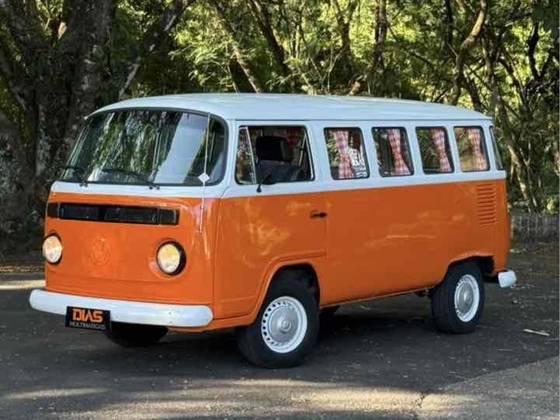 VOLKSWAGEN KOMBI 1.6 STD 8V GASOLINA 3P MANUAL