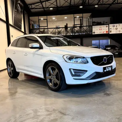 VOLVO XC60 2.0 T5 R DESIGN TURBO GASOLINA 4P AUTOMÁTICO VOLVO XC60 2.0 T5 R DESIGN TURBO GASOLINA 4P AUTOMÁTICO