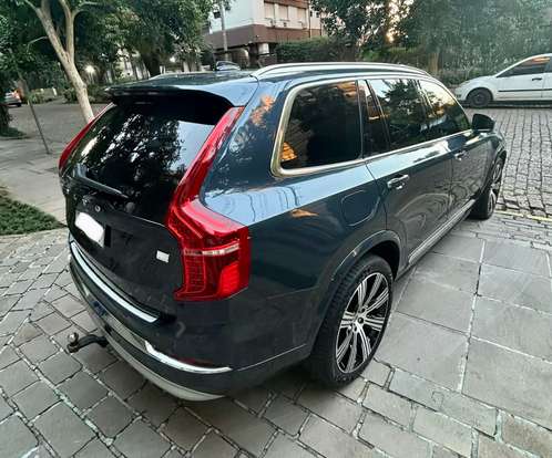 VOLVO-XC90-2022